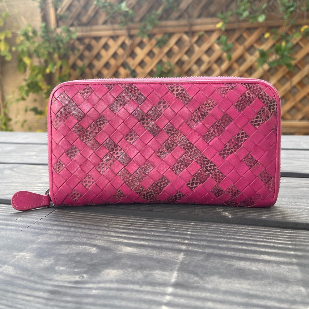 Auth BOTTEGA VENETA Lamb Leather Snake Pink Intrecciato Zip Long Wallet